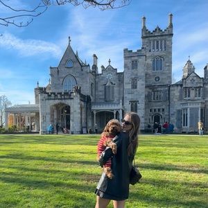 Meet your Posher, Casey